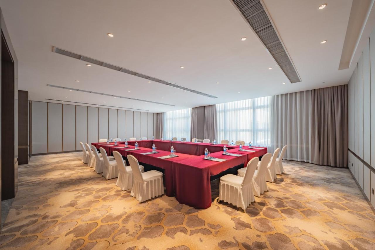 Holiday Inn Zhengzhou Zhongzhou By Ihg ภายนอก รูปภาพ
