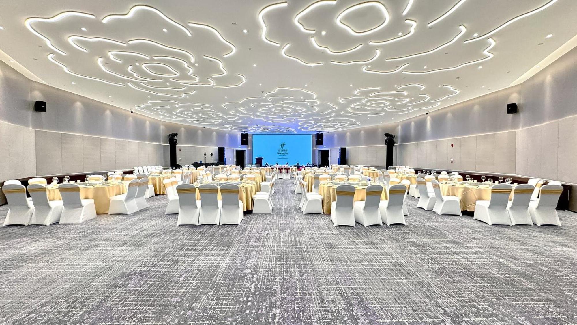 Holiday Inn Zhengzhou Zhongzhou By Ihg ภายนอก รูปภาพ